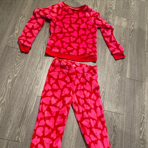 Cat & Jack Other - Cat & Jack Red and Pink Heart Pajama Set